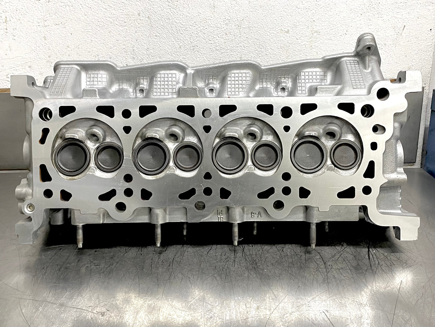 Cabeza de Motor Derecha Ford 2000-2008 V8 5.4L 16 Válvulas