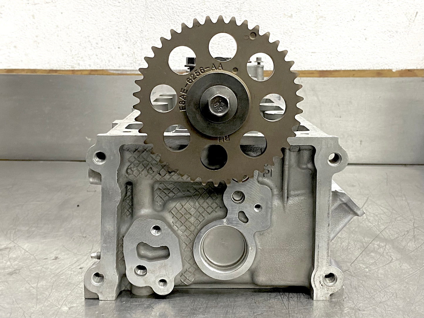Cabeza de Motor Derecha Ford 2000-2008 V8 5.4L 16 Válvulas