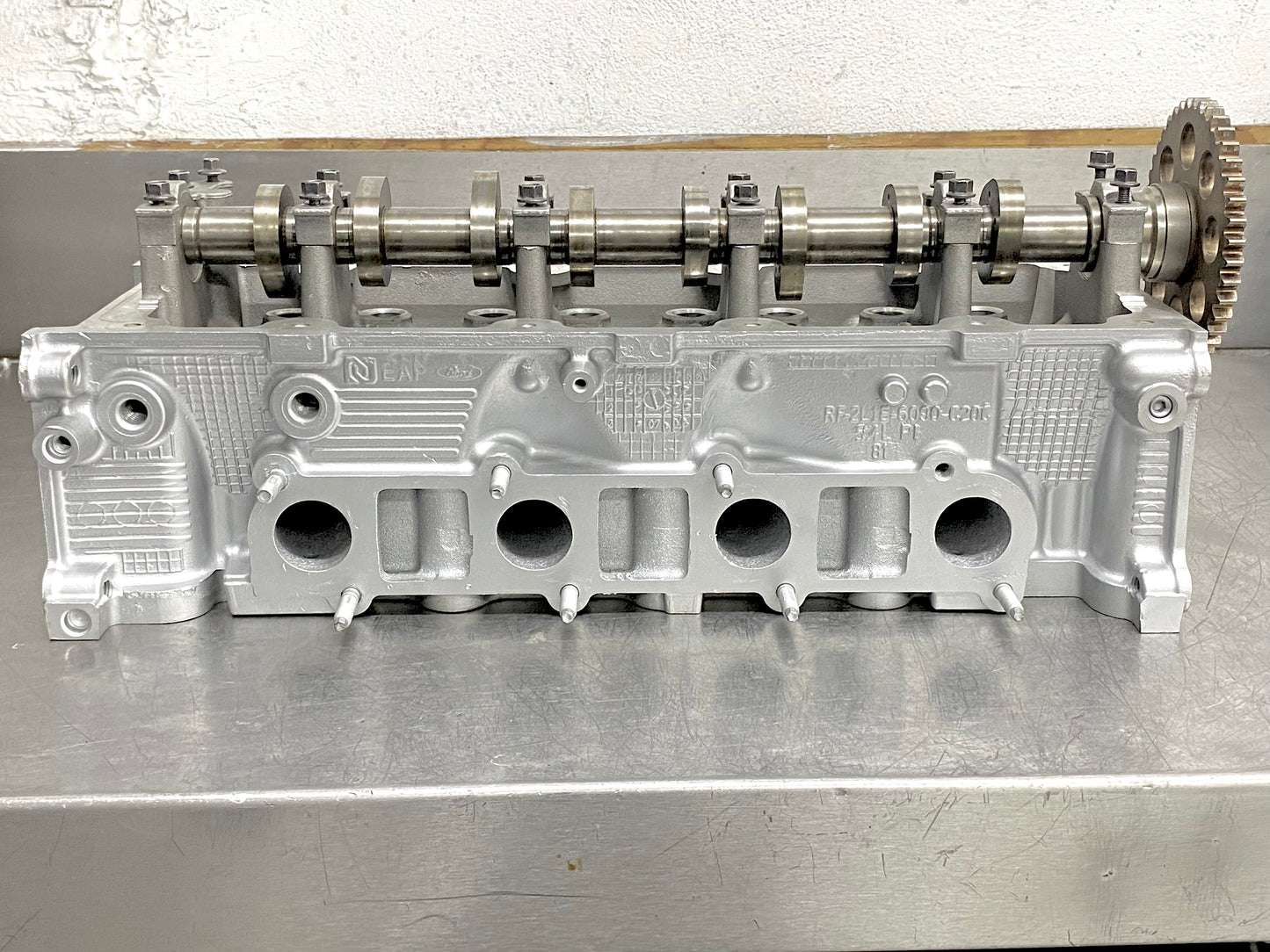 Cabeza de Motor Derecha Ford 2000-2008 V8 5.4L 16 Válvulas